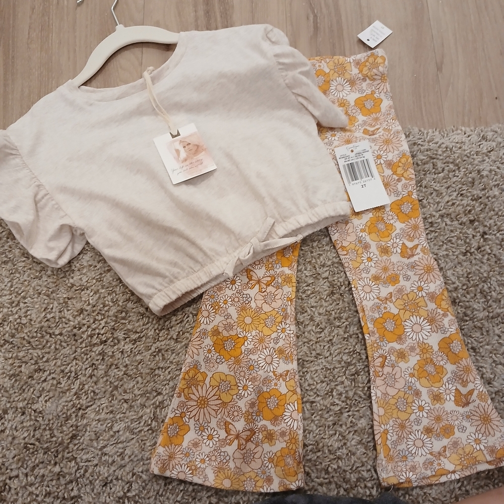 Adorable Jessica Simpson 2 piece toddler girl wildflower outfit NWT